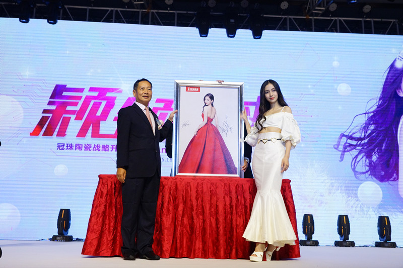  ���u��������Ů�񣬹�����Ҫ�[�Ęӣ�23�d������e������Ʒ�Ƒ�(zh��n)������(j��)ȫ���_��