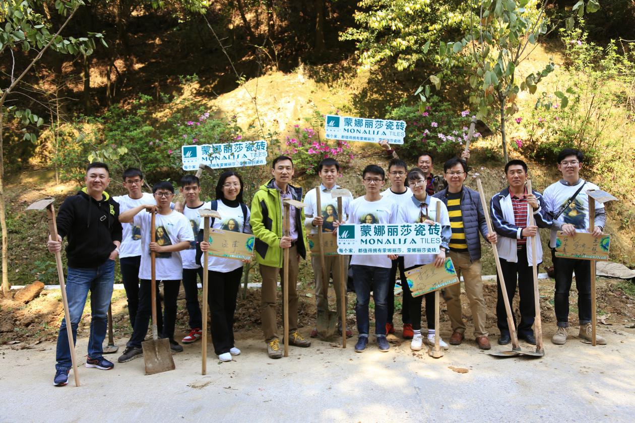 ���Gɫ�M(j��n)�е��ף�������ɯ�y�ַ�ɽ��_(t��i)���M(j��n)����ɭ�ֳ���