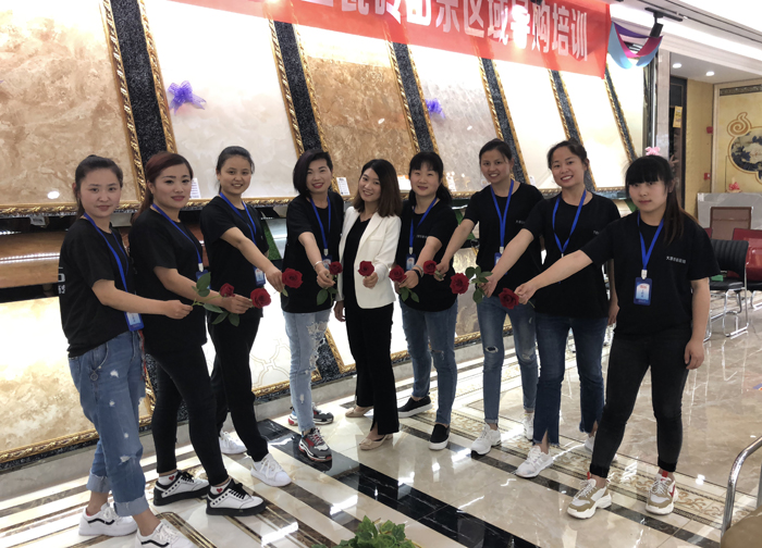 6 鏗鏘玫瑰 優(yōu)雅綻放.jpg